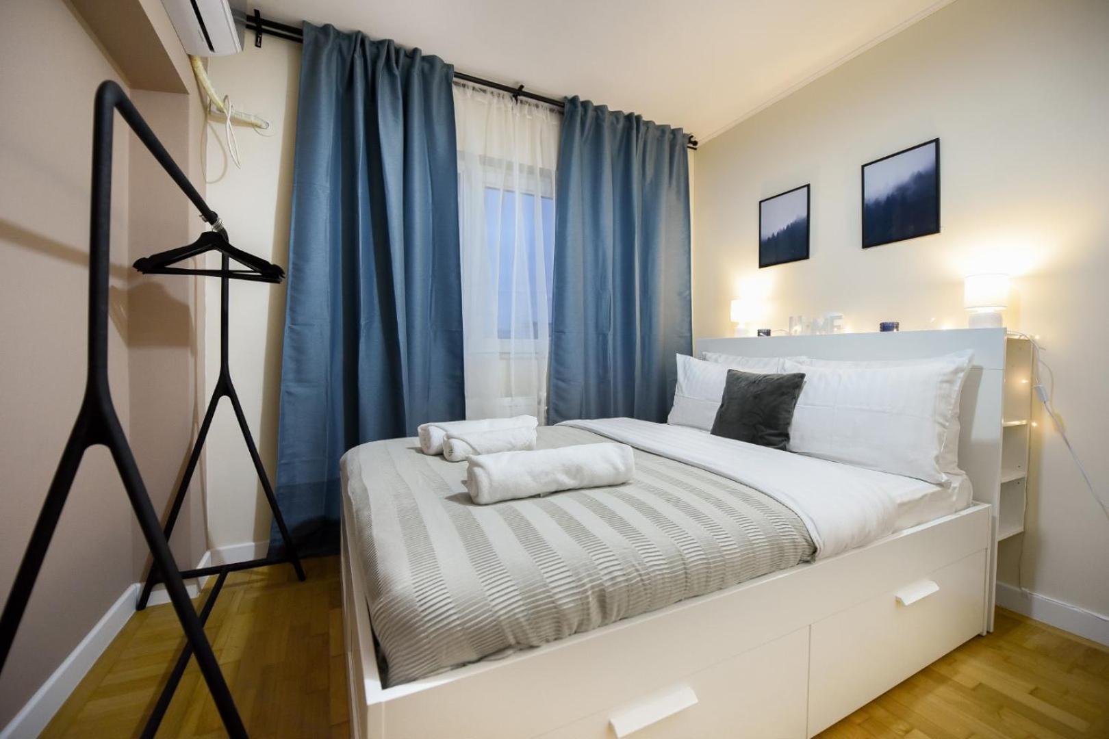 City Living At Its Best - Spacious 2 Bedroom Apartment On Calea Victoriei 布加勒斯特 外观 照片
