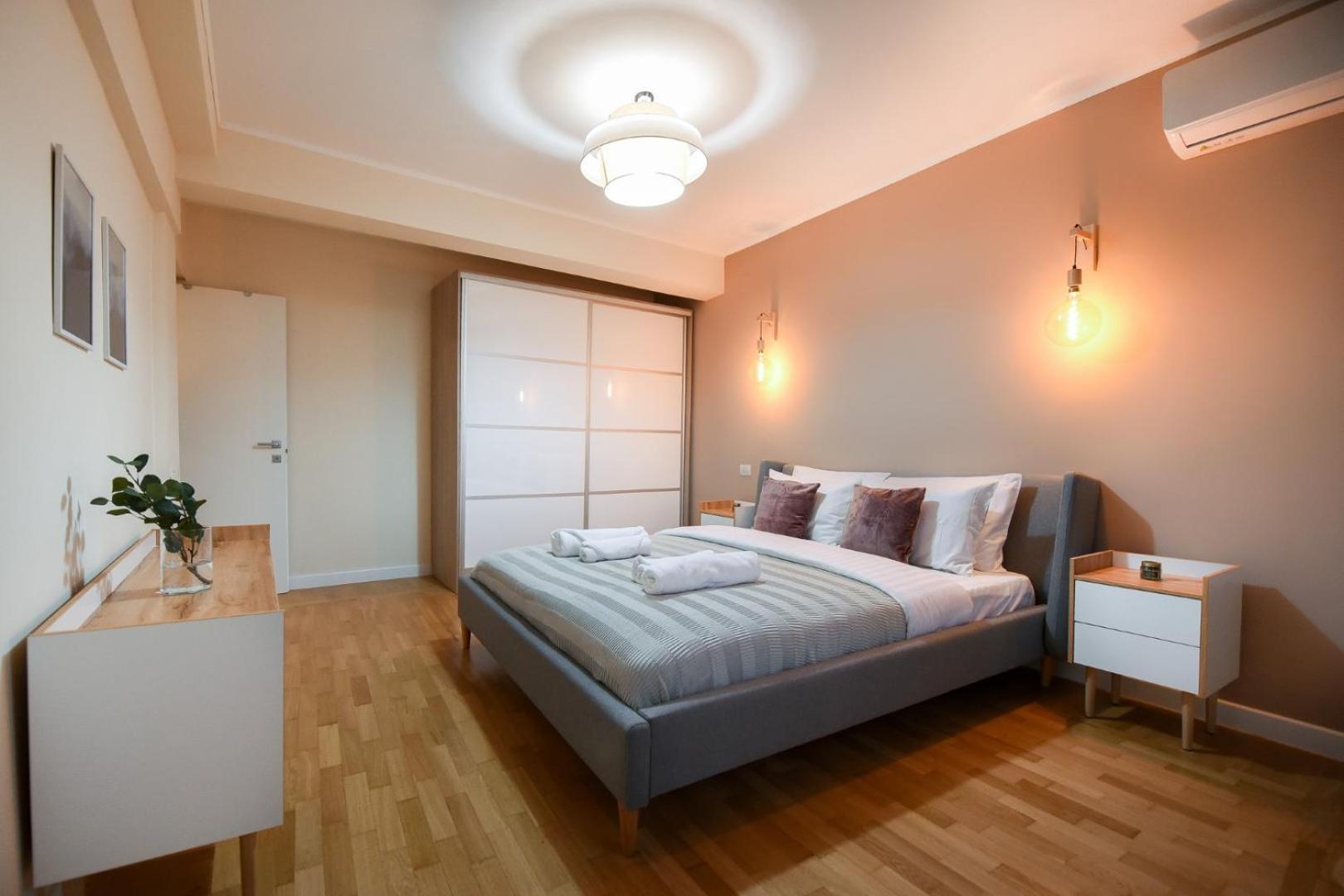 City Living At Its Best - Spacious 2 Bedroom Apartment On Calea Victoriei 布加勒斯特 外观 照片