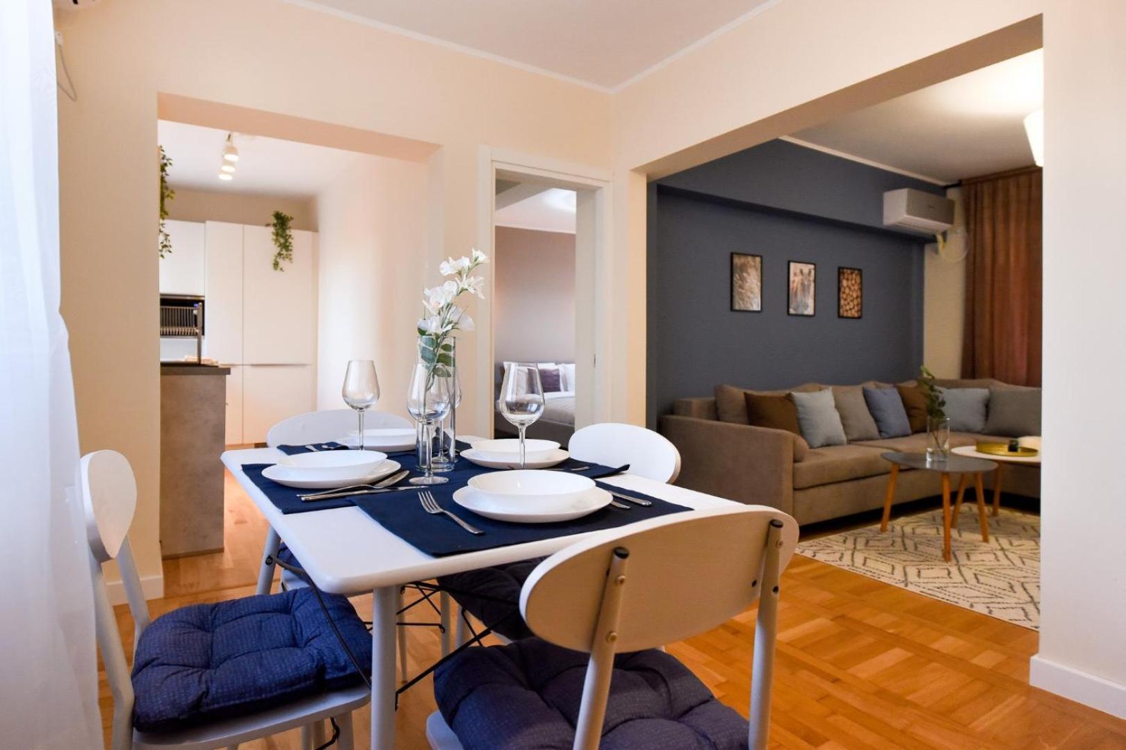 City Living At Its Best - Spacious 2 Bedroom Apartment On Calea Victoriei 布加勒斯特 外观 照片